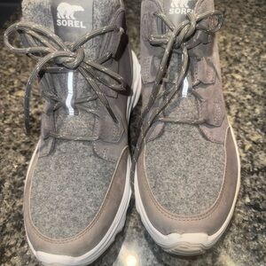 Sorel Charcoal and Light Gray Boots